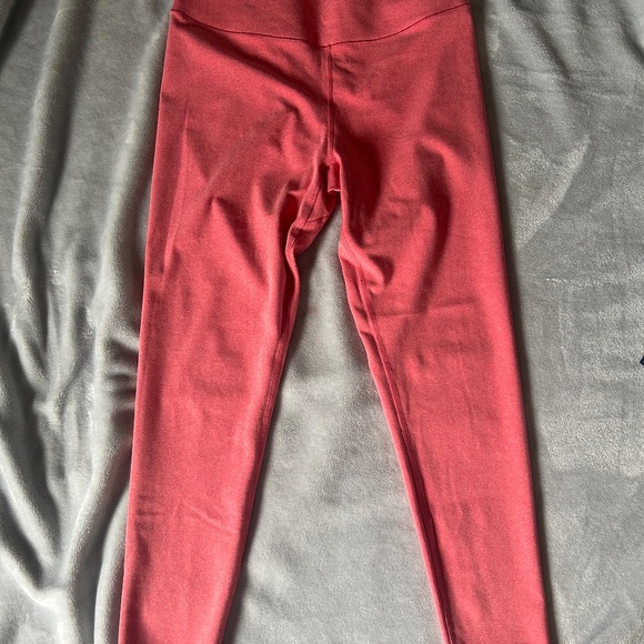 UNIQLO Leggings - Picture 2 of 3